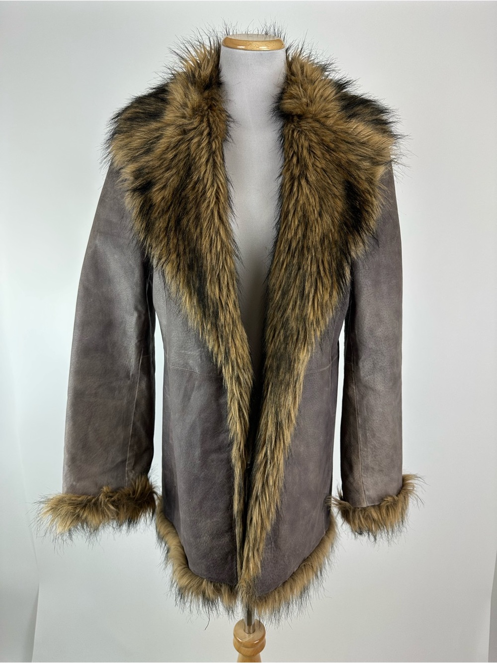 Penny Lane 70’s Inspired Y2K Leather Faux Fur Trim Newport News Jacket Small